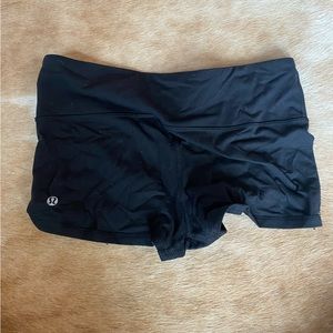 LULU LEMON biker shorts